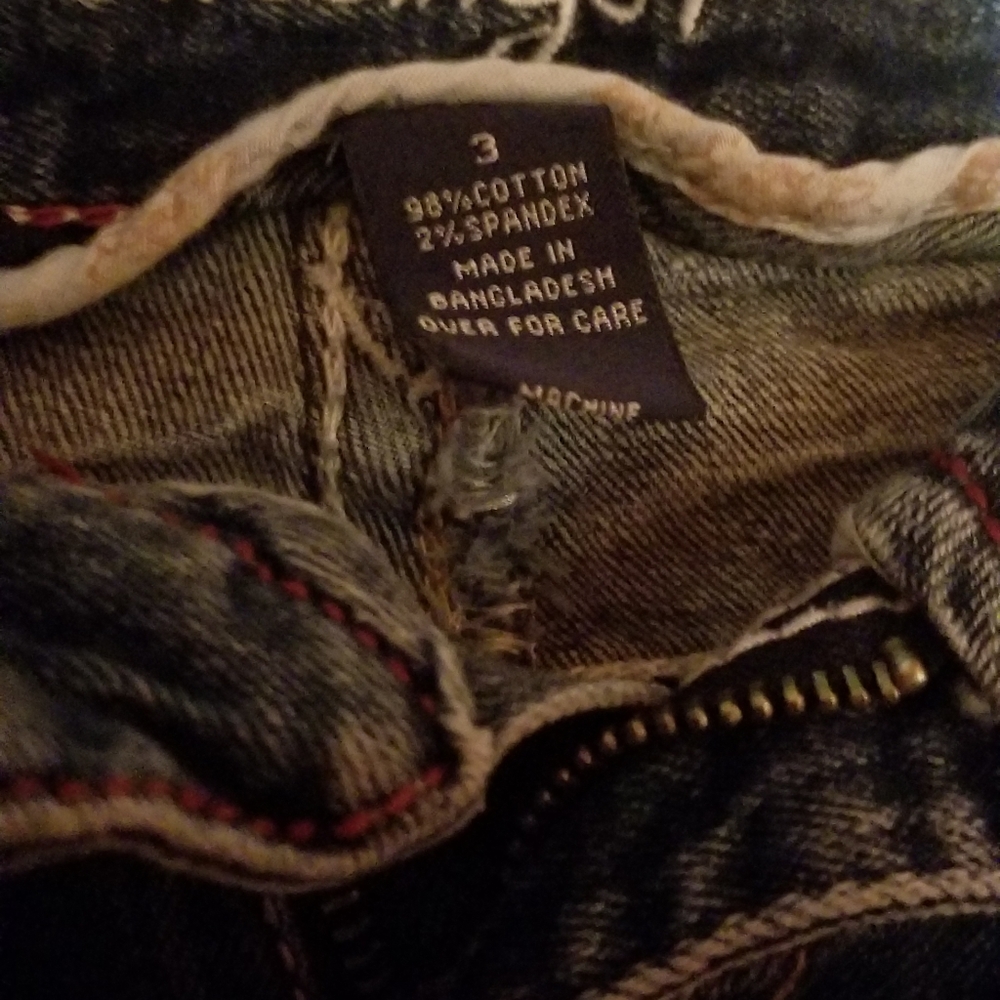 Complete Outfit Shirts Tank Top Shoes! - Picture 4 of 5